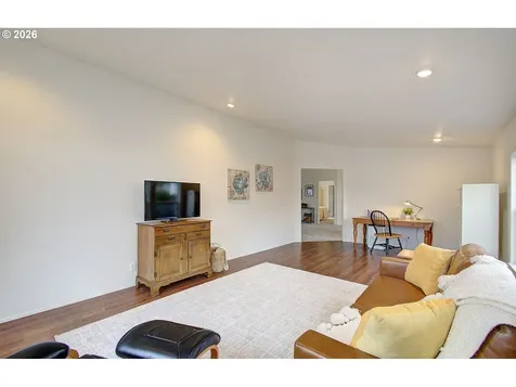 5101 NE 121st Avenue Vancouver WA 98682