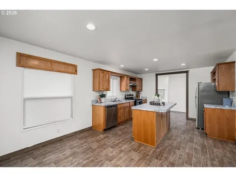 975 N 16th Street Cottage Grove OR 97424