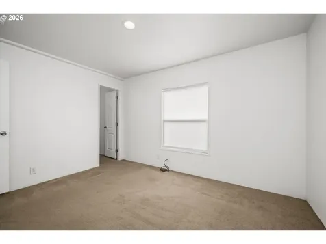 975 N 16th Street Cottage Grove OR 97424