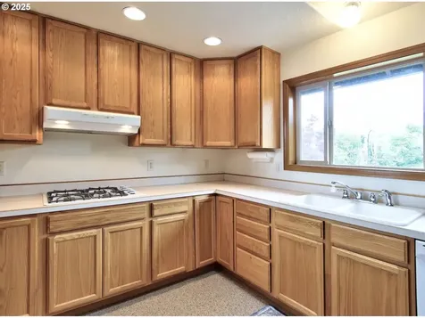 243 SE Harney Street Sheridan OR 97378