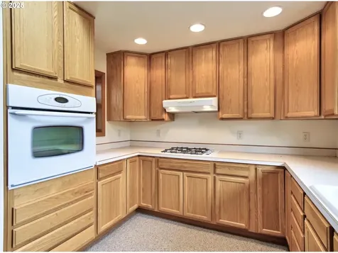 243 SE Harney Street Sheridan OR 97378