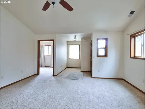 243 SE Harney Street Sheridan OR 97378
