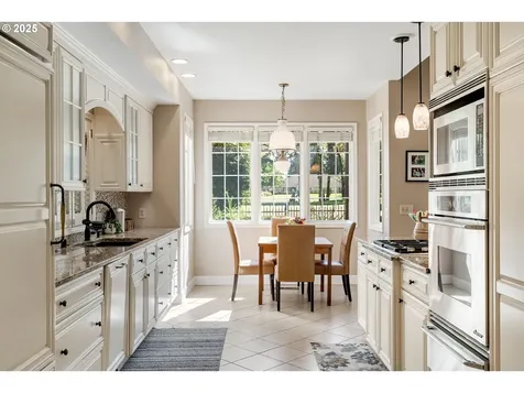8305 NE 71st Street Vancouver WA 98662