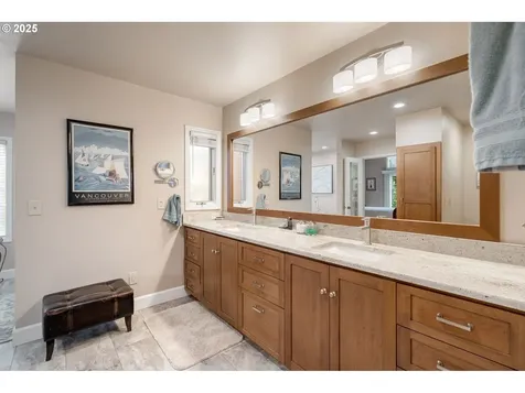 8305 NE 71st Street Vancouver WA 98662