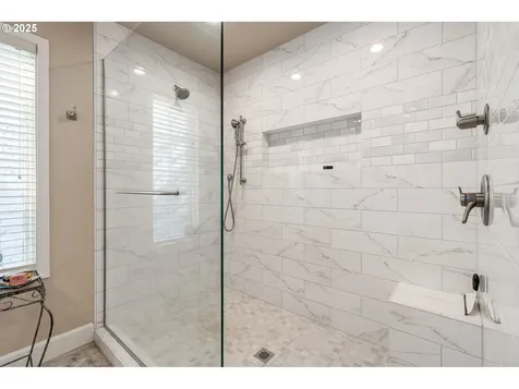 8305 NE 71st Street Vancouver WA 98662