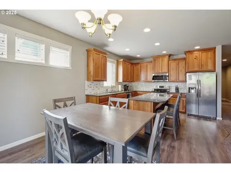 9500 NE 106th Way Vancouver WA 98662
