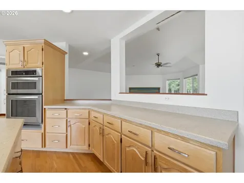 1833 NW Doral Street Mcminnville OR 97128