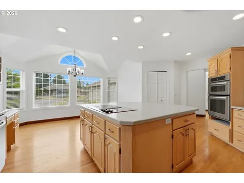 1833 NW Doral Street Mcminnville OR 97128