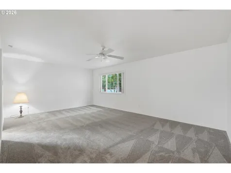 1833 NW Doral Street Mcminnville OR 97128