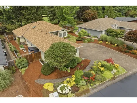 1833 NW Doral Street Mcminnville OR 97128
