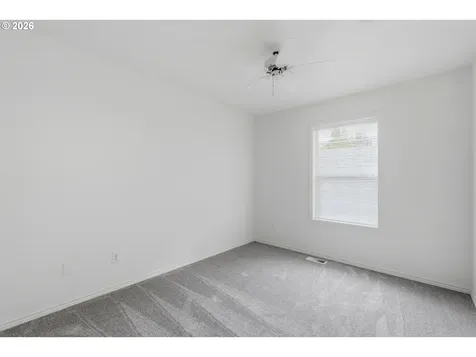 1833 NW Doral Street Mcminnville OR 97128