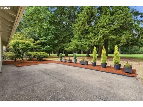 1833 NW Doral Street Mcminnville OR 97128
