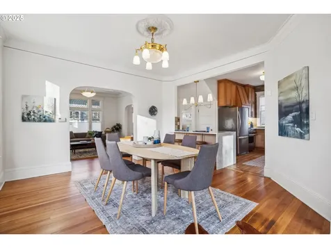 1908 NE Halsey Street Portland OR 97232