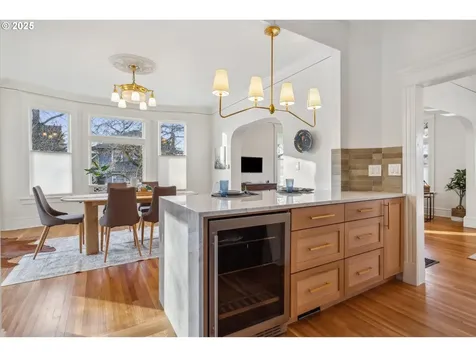 1908 NE Halsey Street Portland OR 97232