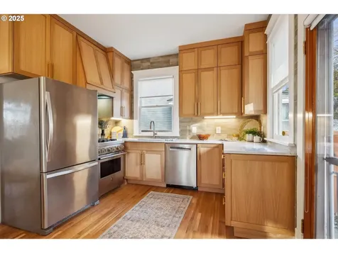 1908 NE Halsey Street Portland OR 97232