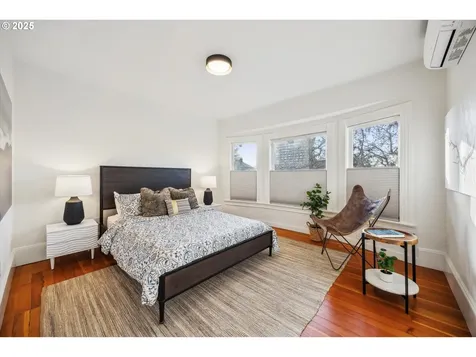1908 NE Halsey Street Portland OR 97232