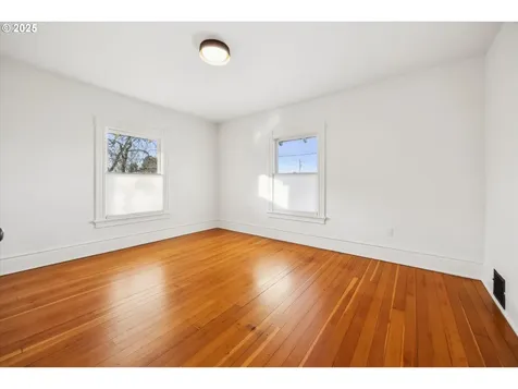1908 NE Halsey Street Portland OR 97232