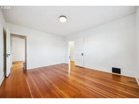 1908 NE Halsey Street Portland OR 97232