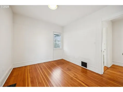 1908 NE Halsey Street Portland OR 97232