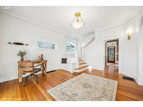 1908 NE Halsey Street Portland OR 97232