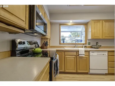 10345 SW 80th Avenue Portland OR 97223