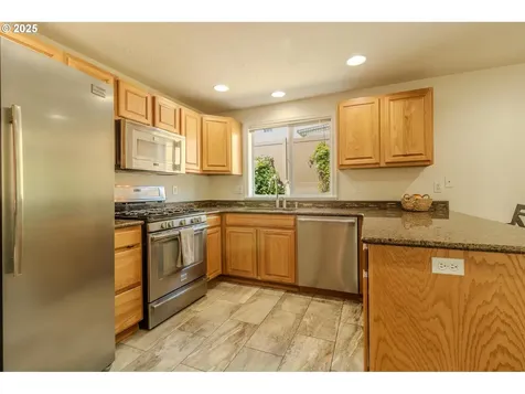 228 NW Fairhaven Lane Dallas OR 97338