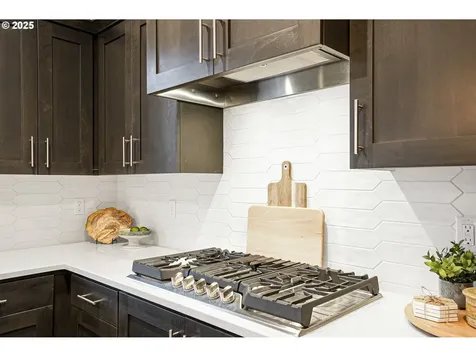 301 W 17th Street Lafayette OR 97127