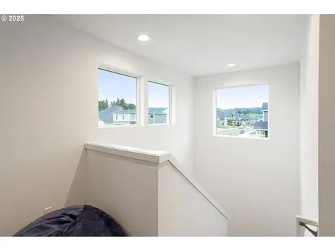 301 W 17th Street Lafayette OR 97127