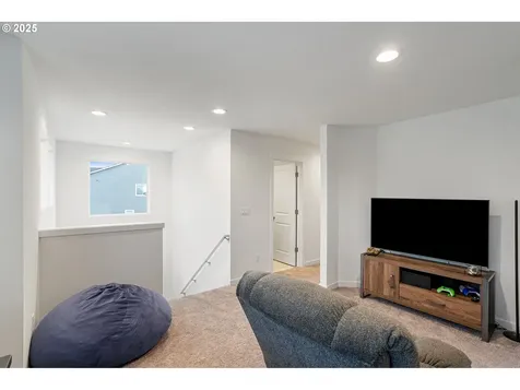 301 W 17th Street Lafayette OR 97127