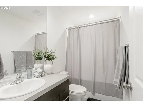 301 W 17th Street Lafayette OR 97127