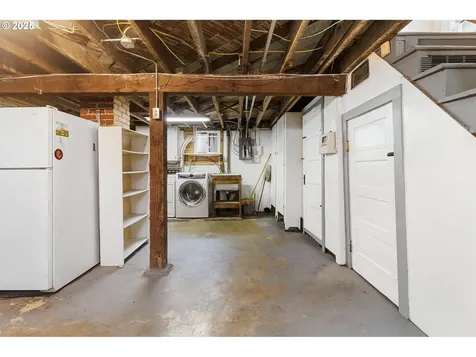 8227 N Woolsey Avenue Portland OR 97203