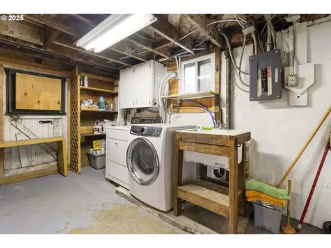 8227 N Woolsey Avenue Portland OR 97203