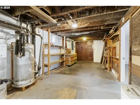 8227 N Woolsey Avenue Portland OR 97203