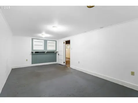 8227 N Woolsey Avenue Portland OR 97203