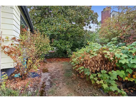 8227 N Woolsey Avenue Portland OR 97203