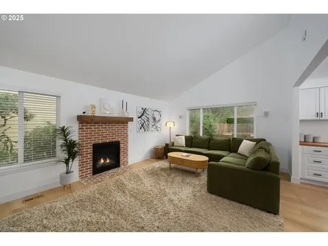10117 SW 36th Place Portland OR 97219