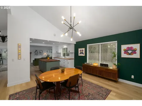 10117 SW 36th Place Portland OR 97219