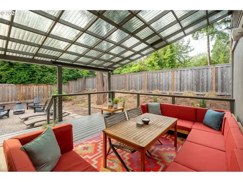 10117 SW 36th Place Portland OR 97219