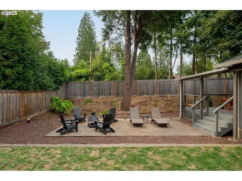 10117 SW 36th Place Portland OR 97219