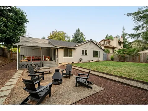 10117 SW 36th Place Portland OR 97219