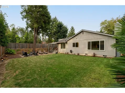 10117 SW 36th Place Portland OR 97219