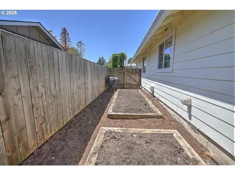 713 NE 152nd Avenue Vancouver WA 98684