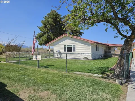 3110 Walnut Street Baker City OR 97814