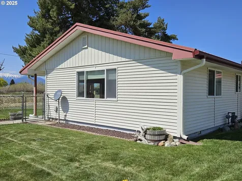 3110 Walnut Street Baker City OR 97814