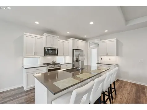 10004 NE 133rd Avenue Vancouver WA 98682
