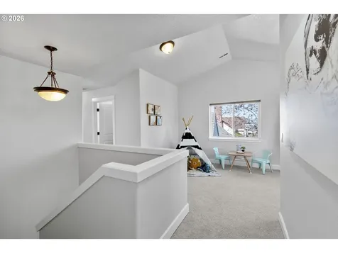 7473 NE Fremont Street Portland OR 97213