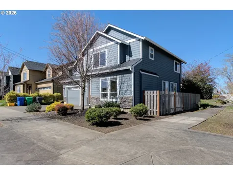 7473 NE Fremont Street Portland OR 97213