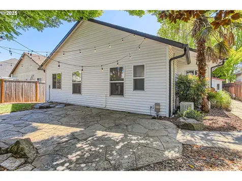 16893 SW Roosevelt Street Sherwood OR 97140