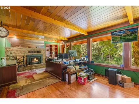 20525 E Mountain Country Lane Brightwood OR 97011