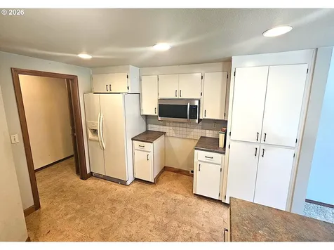 14875 NE Sacramento Street Portland OR 97230